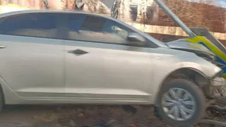 В Рязани водитель иномарки протаранил дорожный знак и светофор