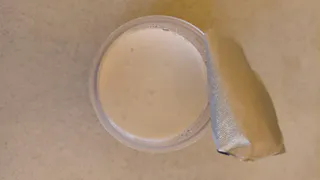 Смешала йогурт и щепотку специи — кожа стала выглядеть отдохнувшей: рецепт оказался находкой