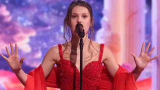 История юной нижнекамки Арины Кияшко: от финала «Голоса» к мечте о театре