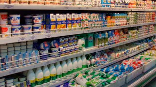 Кишечная палочка и растительные жиры: Роскачество запретило эти марки кефира