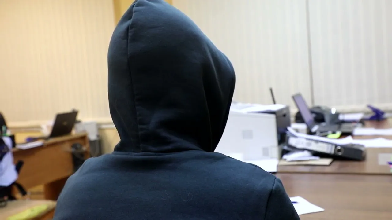 В Коми школьник помогал мошенникам обманывать пенсионерок