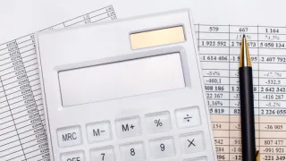 Указ подписан: пенсионеры больше не платят за отопление и воду с 1 сентября