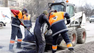 За прошедшие четыре дня в Рязани отремонтировали 920 квадратных метров дорог