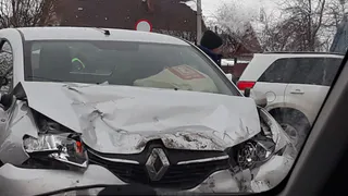 На перекрестке в Дашково-Песочне произошла жесткая авария