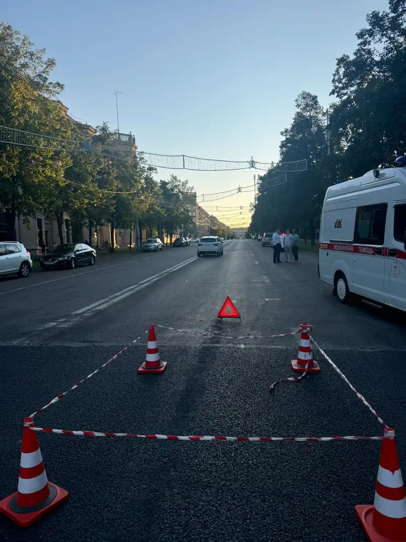 Магнитогорск потрясла серия ДТП: дети серьёзно пострадали на пешеходном переходе, водитель скрылся с места наезда