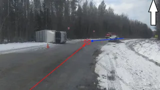 В Коми опрокинулся грузовик и нанес травмы человеку