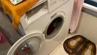 Почему вещи в машинке перестали отстирываться - оказалось, что большинство хозяек сыпят порошок не в тот отсек