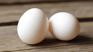 Какие яйца нужно покупать, крупные или мелкие - запомните раз и навсегда