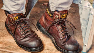 Не спешите возвращать тесную обувь: простой овощ с кухни увеличит размер ваших ботинок за ночь