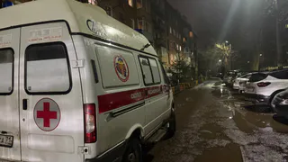 В Пензе у ледового комплекса «Золотая шайба» сорвало крышу