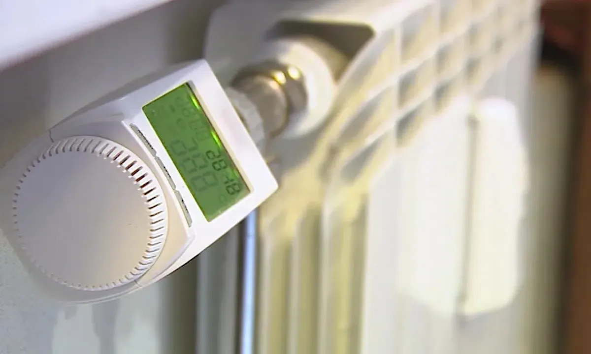 Теплосчетчики в России: как приборы учета помогают экономить до 3000 рублей в год на отоплении