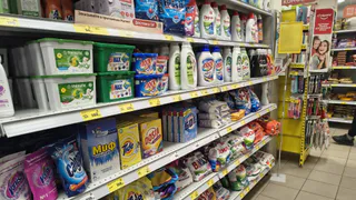 Худшие стиральные порошки-2025: портят и одежду, и технику - исследование Роскачества