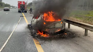 В Судогодском районе на трассе М-12 загорелся легковой автомобиль