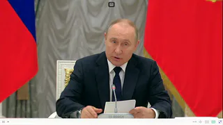 Владимир Путин поручил проанализировать формирование тарифов за проезд по платной трассе М-12