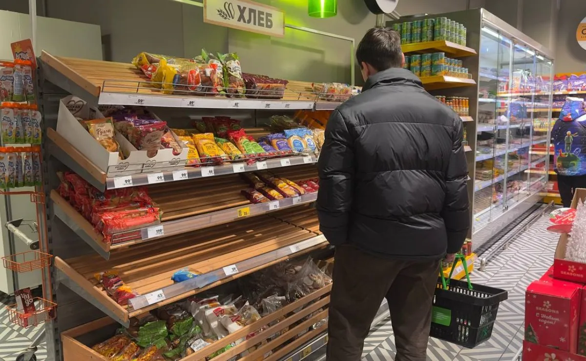 В "Пятерочке" классные новинки - от борща с черносливом до копченого тунца. Вот что нужно купить к Новому году