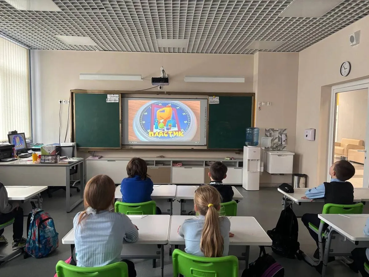 Пензенских школьников включат в подозрительные чаты без их ведома