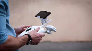 Зэки XXI века – квадрокоптеры и смартфоны