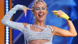 Магнитогорцы смогут насладиться хитами Клавы Коки на концерте в честь «Металлурга»