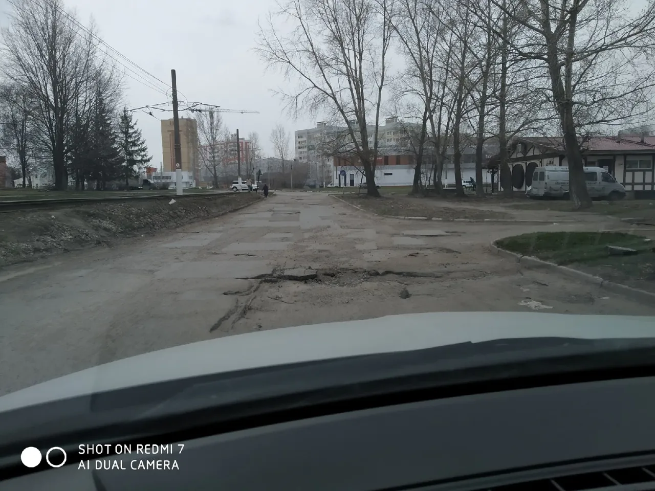 «Дороги как после бомбардировки»