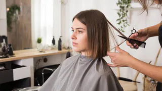 Три трендовые стрижки, которые станут популярны в 2026 году: покажите вашему стилисту по волосам