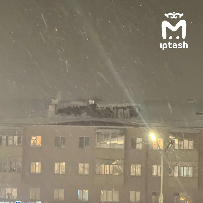 Обрушилась крыша в Дербышках: жильцы остались без отопления, УК грозит штраф
