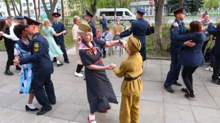 Во Владимире в рамках Всероссийской акции прошёл «Солдатский вальс»