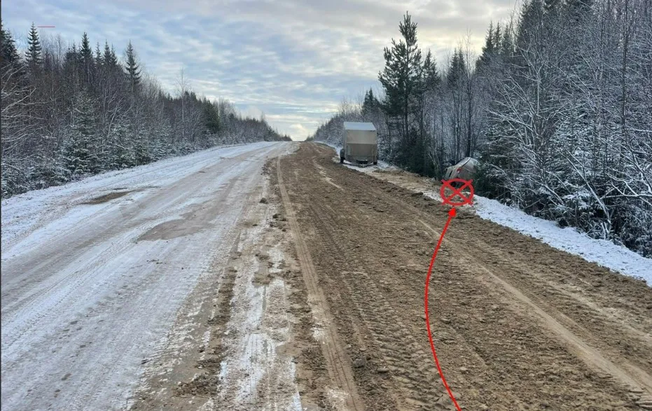 В Коми Mitsubishi вылетел в кювет на трассе Усть-Вымского района: двое пострадавших