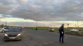 Остановил инспектор ДПС и просит дунуть в трубочку: задал 3 вопроса и меня отпустили