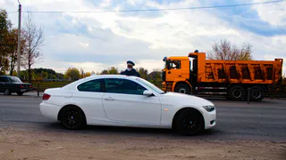Поджидает вас на дороге: как водители за не знание 1 правила ПДД попадаются на коварный штраф