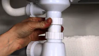 «90% затоплений соседей происходят из-за этой ошибки»: сантехник с 20-летним стажем назвал главную причину