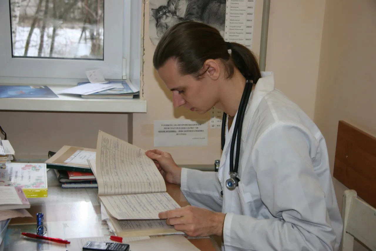"В поликлинике потеряли медицинскую карту и отказались ее восстанавливать" - рязанка жалуется на равнодушие в больнице