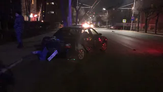 Авария возле радиоуниверситета: автомобиль - всмятку, но пострадавших нет