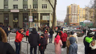 Очевидец: "ТЦ Виктория Плаза" эвакуирована из-за бомбы