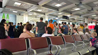 Вы платите деньги, а это бесплатно: как в аэропортах обманывают даже опытных туристов - прочитайте и больше не ведитесь 