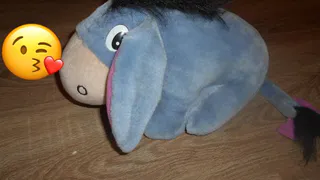 Странные вещи с "Авито": рязанцы продают дорожный знак и детское пюре 1994 года