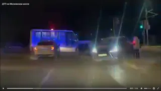 На Московском шоссе произошла массовая авария: пострадал 27-летний водитель