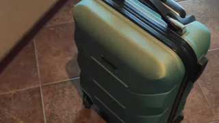 С чемоданами ехать в отпуск уже не модно: хитрецы туристы придумали, как взять побольше вещей и не платить за багаж