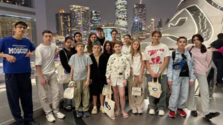 Пятеро владимирских школьников проходят языковую стажировку в ОАЭ