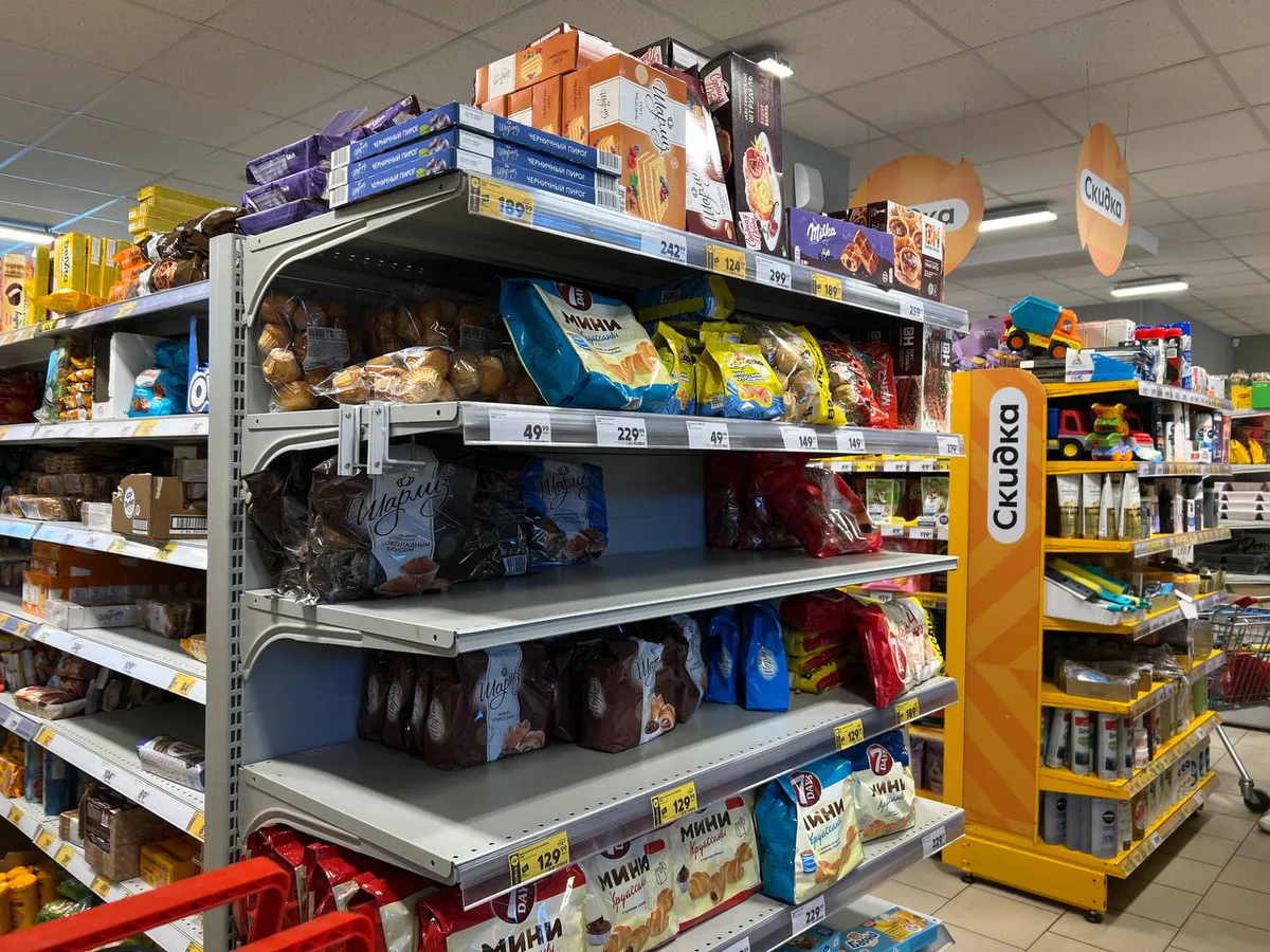 Работники магазинов сами избегают: 5 продуктов, которые лучше не брать с полок