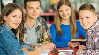 Прокачать навыки ребенка: подай заявку в бесплатный образовательный онлайн-лагерь для школьников