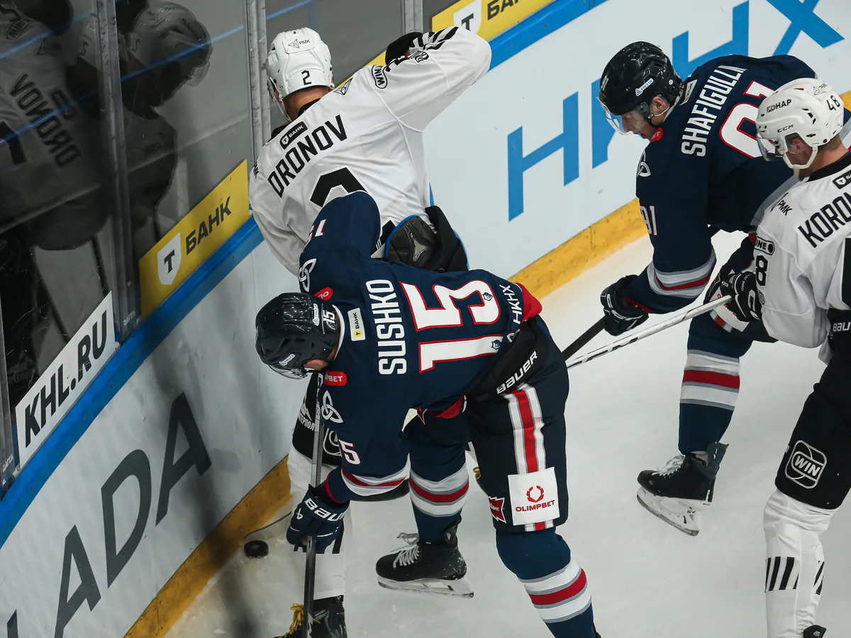 «Нефтехимик» проиграл «Трактору», пропустив гол на последней минуте