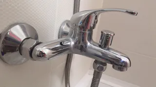 Губернатор взял на личный контроль устранение последствий аварий по улицам Щербакова и Гагарина