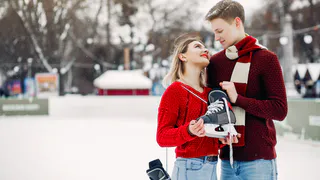 Эксперты назвали ошибки, которые часто допускают женщины в самом начале отношений: мужчины теряют интерес и испаряются навсегда