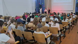 Во Владимире транспортные полицейские провели занятие по безопасности в лагере «Икар»