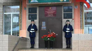 На школе №39 в Рязани открыли мемориальную доску погибшему на СВО офицеру