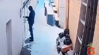 Кражи в магазинах Владимира: серийный вор попал в объектив камеры наблюдения