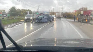 В Рыбном 22 октября столкнулись фура и легковушка