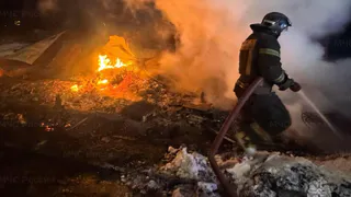 В деревне Шушерино Ковровского района ранним утром пожар охватил пилораму