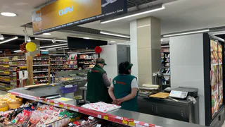 Мяса нет, сплошная соя: Роскачество назвало марки колбасы, которые не стоит брать даже со скидкой