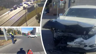 Перевернулась на крышу и выжила: в районе вокзала внедорожник вылетел на трамвайные пути после ДТП